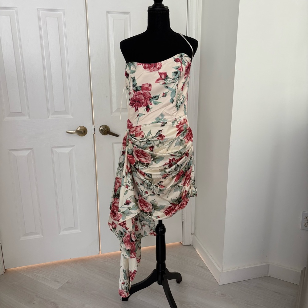 FORE Floral Asymmetrical Ruched Midi Dress – Size XL - Item 0162